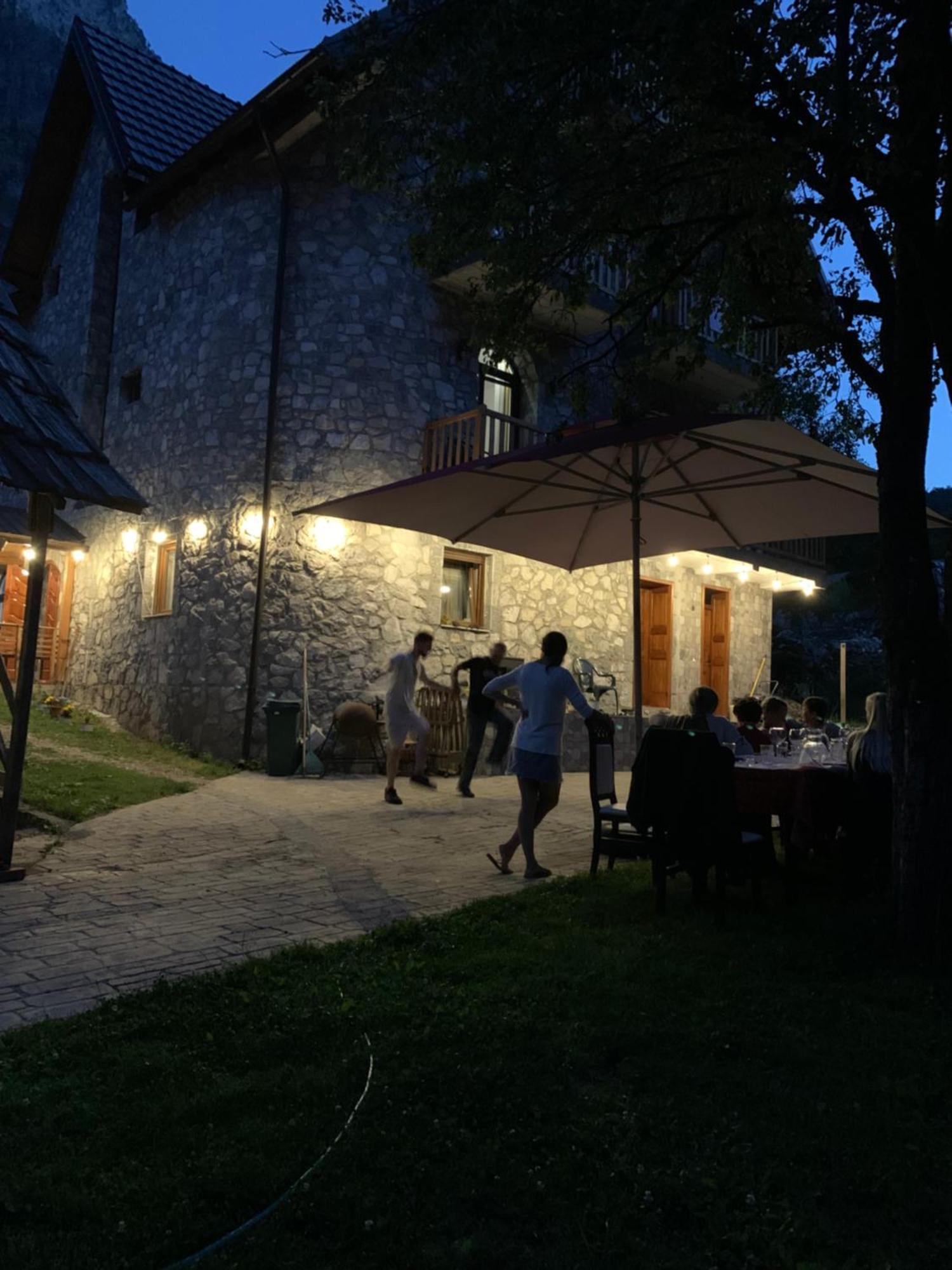Stonehouse Villa ヴァルボナ エクステリア 写真